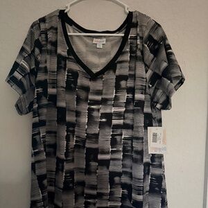 Lularoe Christy T
